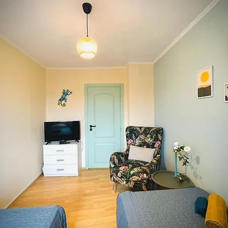The Guest House-amazing View, Location, Entire House דירה וליקו טורנובו