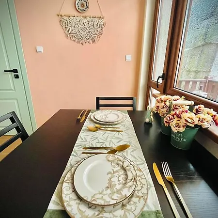 The Guest House-amazing View, Location, Entire House Appartamento Veliko Tărnovo