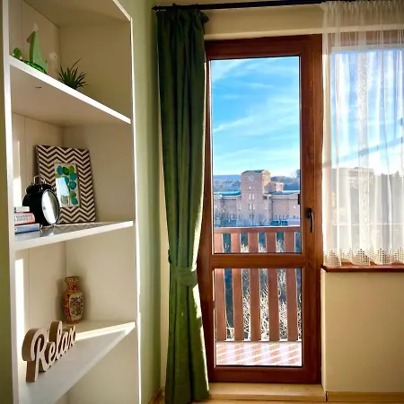 The Guest House-amazing View, Location, Entire House Appartamento