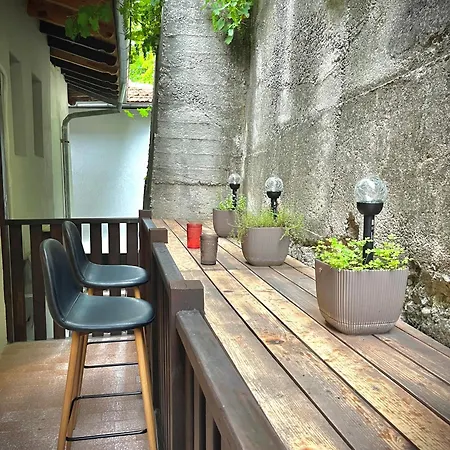 The Guest House-amazing View, Location, Entire House Veliko Tárnovo